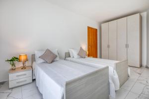 New ! Sant Anna Residences, Apt 5 by SF Homes