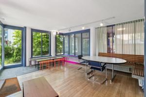 A & G Rooms Self Check-In