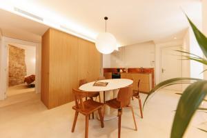 Bravissimo Vivaldi 4-5C, Monthly Apartment