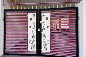 SPOT ON by OYO The Royal Inn