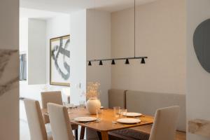 Holiday Home next to the beach, with private terrace, BBQ and incredible sea-view solarium