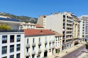 Appartements 4 spacious rooms of 75 m2 in the heart of Toulon : photos des chambres