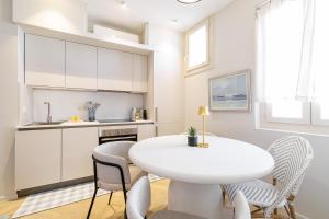 Wide Open Sky Terrace 1 Bdr