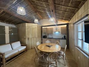 Appartements Studio Tahiti du Cloitre : photos des chambres