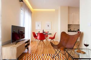 GuestReady - Stylish apt w balcony in Graca