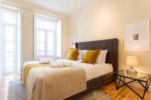 GuestReady - Stylish apt w balcony in Graca