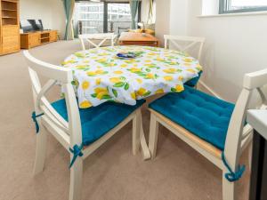 Stylish Central 1-Bed Flat with Private Balcony Pass the Keys