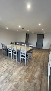 Appartement confortable à Curgy avec terrasse 60 m²