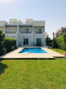 Ollystays Seaview Villa 3BR Heated Pool GYM-Joubal El Gouna