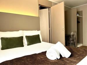 Hotels HOTEL & SPA Le Renard Centre : photos des chambres