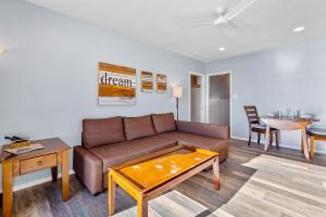 3009 Ocean Street A Beachfront condo with balcony & deck