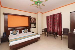 Hotel O Aura Palace Deluxe