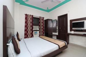 Hotel O Aura Palace Deluxe