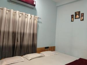 Shreeram Guest House Ujjain -Family AC Rooms -Near Mahakaleshwar temple