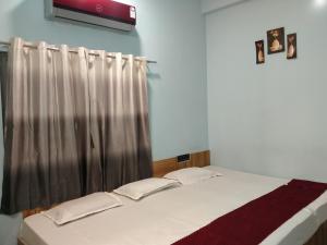 Shreeram Guest House Ujjain -Family AC Rooms -Near Mahakaleshwar temple
