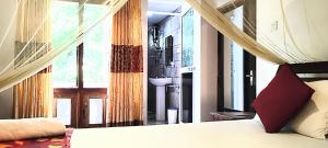 Bee Line Cinnamon Estate Villa