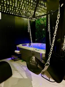 BDSM TANTRA Love Room Salon-de-Provence