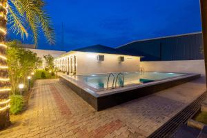 Patio Farms by Saltstayz