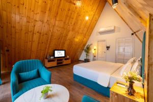 Patio Farms by Saltstayz