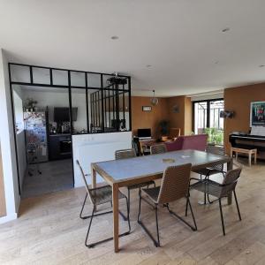 Maisons de vacances Spacious lodge in spacious place : photos des chambres