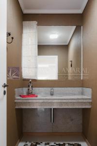 1314 casa com 5 quartos próximo Av Búzios