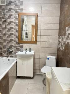 Однокімнатна квартира в центрі, на вулиці Набережна,10 з парковкою