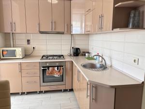 Однокімнатна квартира в центрі, на вулиці Набережна,10 з парковкою