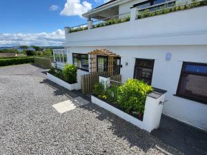 Top Of The Lane Luxury Holiday Apartment
