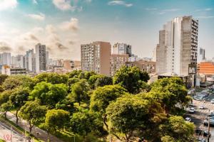 Bright 1BR Balcony & View