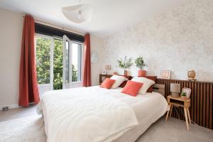 Villas Villa a Castres, Maison 10 personnes avec piscine privee, jardin et 5 chambres : photos des chambres