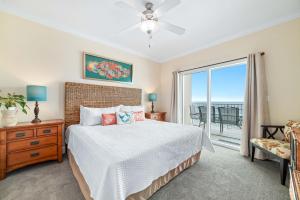 Crystal Shores West 1108