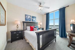 Crystal Shores West 1108