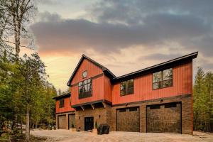 Spacious 4Br CavePoint Stay Near Dunes PetFriendly