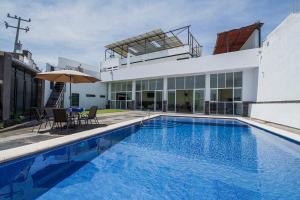 House with Terrace & Pool in Coyula Ideal Groups