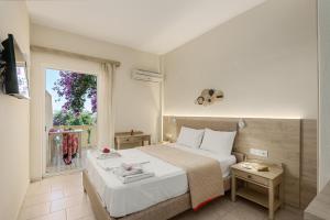 Standard Room with Sea View room in Sunrise Hotel & Apartments