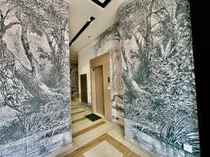 Stunning studio with balcony close to metro