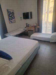 Sun&City Naples - Central Station