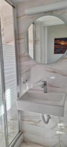 MANI HOLIDAYS Rooms