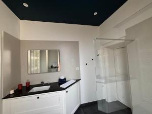 B&B / Chambres d'hotes La Parenthese Flechoise, Chambre Raphael : photos des chambres
