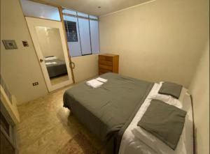 House in Barranco, Hot Tub & Rooftop Cinema, 11 P