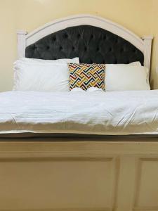 ONE BEDROOMS THIKA ROAD ,TRM DRIVE Homes by Essyruby