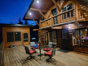 Grand Spruce Lodge