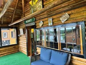 Grand Spruce Lodge