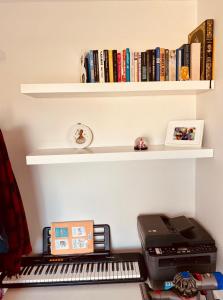 Denizmanzaralı havuzlu bahçe katı