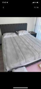 Denizmanzaralı havuzlu bahçe katı