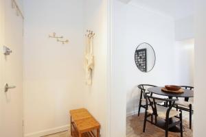 Super tranquil 2BR unit only 3mins from the Beach
