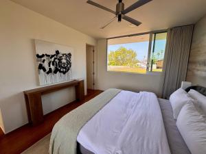 Venice Walk Street Retreat Jacuzzi and Lemon Tree