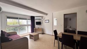 Appartements Residence Balcon Du Canigou - T3 dans la residence Les Balcons du Canigou MAE-1123 : photos des chambres