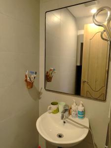 Story Home - Up to 8 Guests