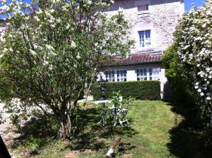 Maisons d'hotes Les Lilas Roses : photos des chambres